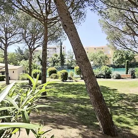 T2 Peaceful Pine Forest Swimming Pool Tennis Ac